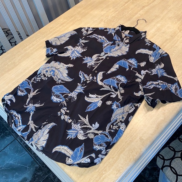 Tropical Blue Button Up - Picture 5 of 5